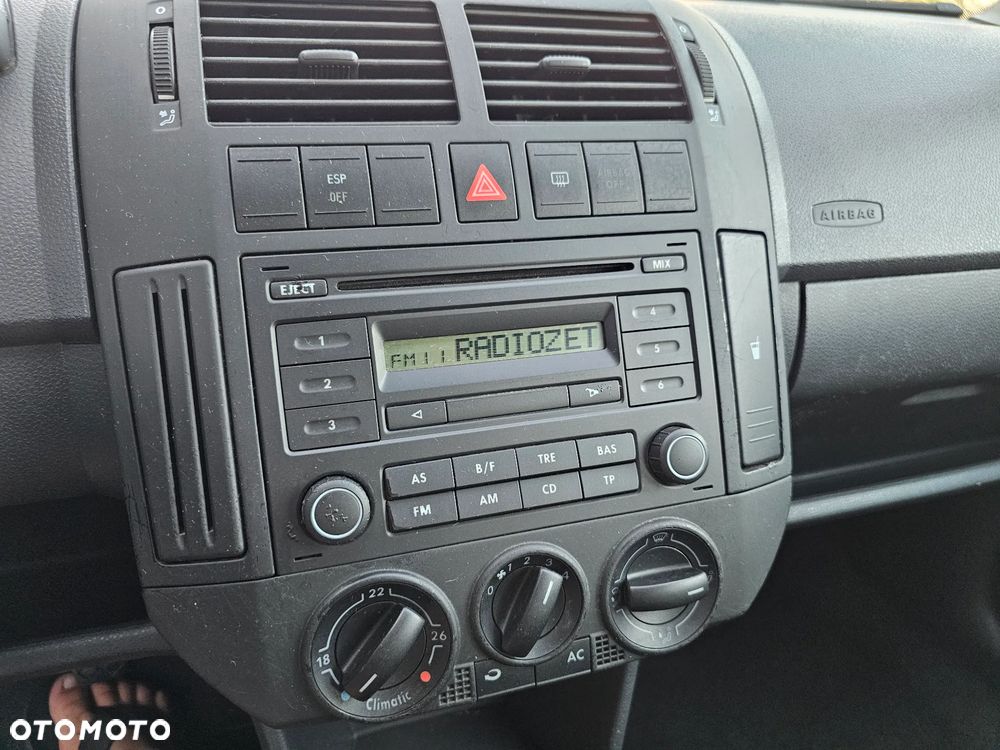 Volkswagen Polo 1.4 Highline - 21