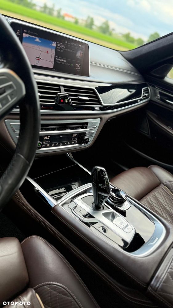 BMW Seria 7 750d xDrive sport - 12