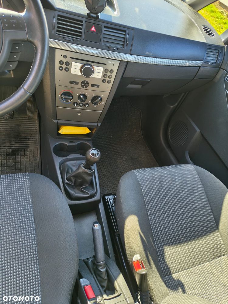 Opel Meriva - 11