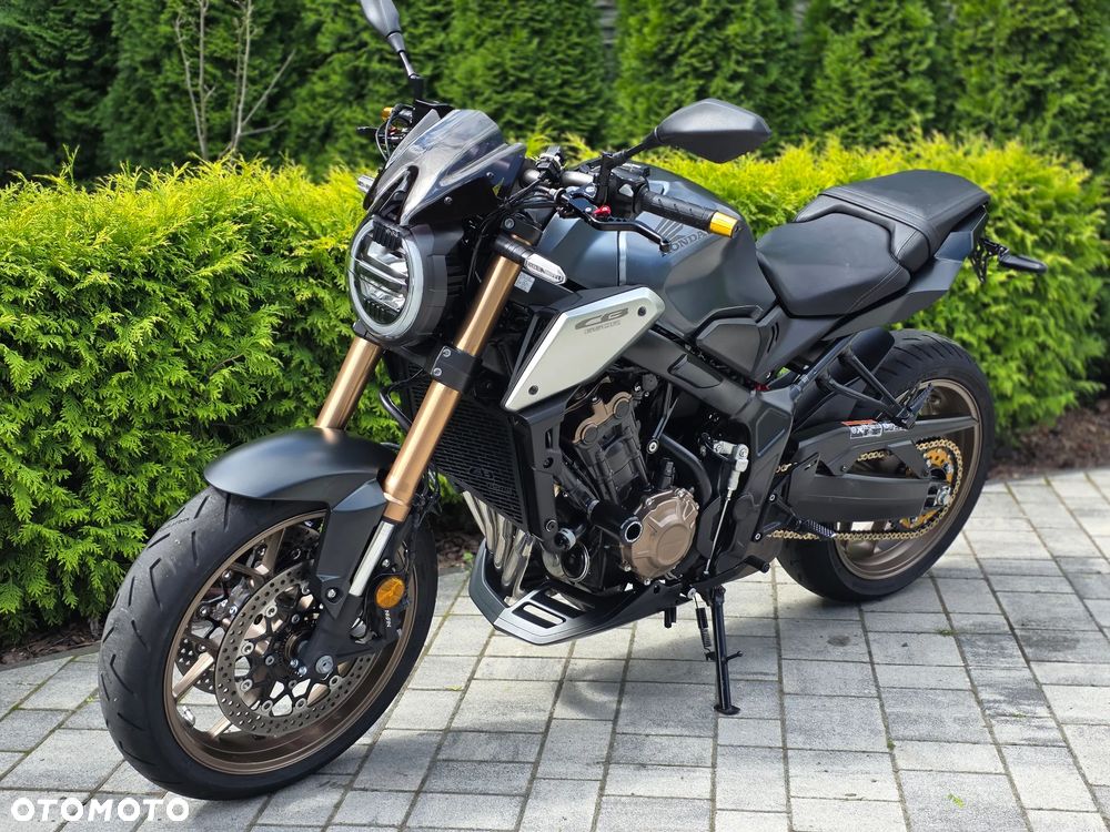 Honda CB - 17