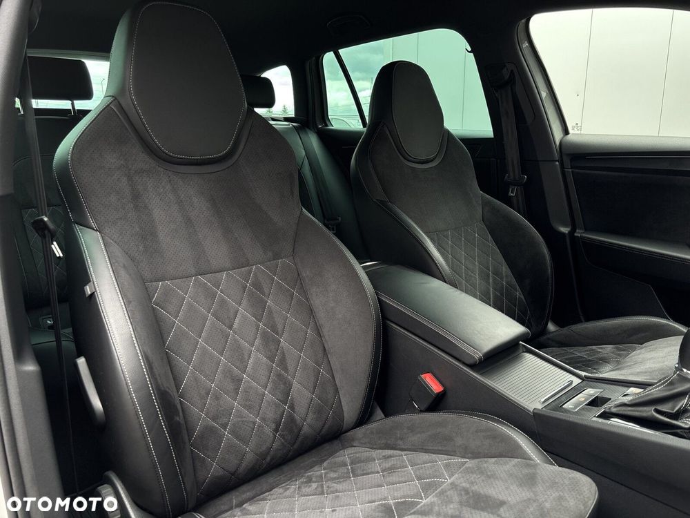 Skoda Superb 2.0 TSI Sportline DSG - 34