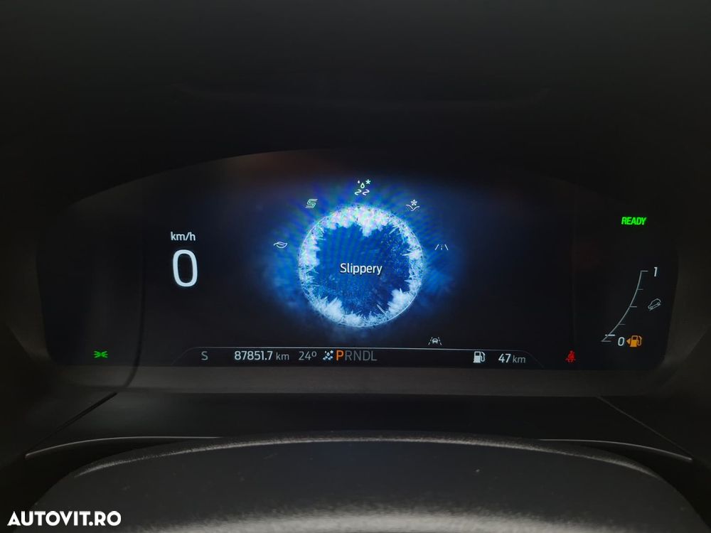 Ford Kuga 2.5 Duratec FHEV TITANIUM X - 28