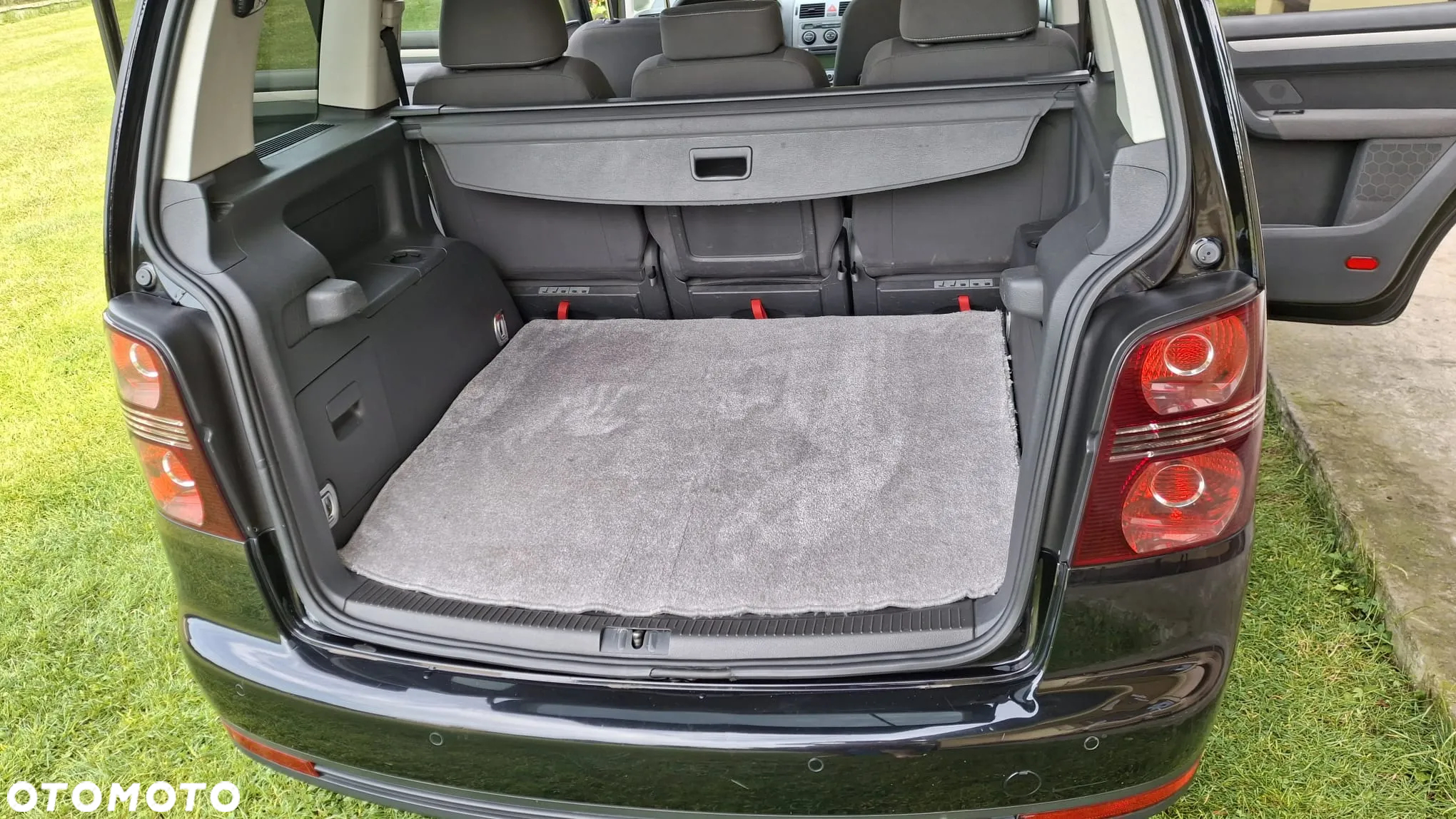 Volkswagen Touran 1.6 - 10