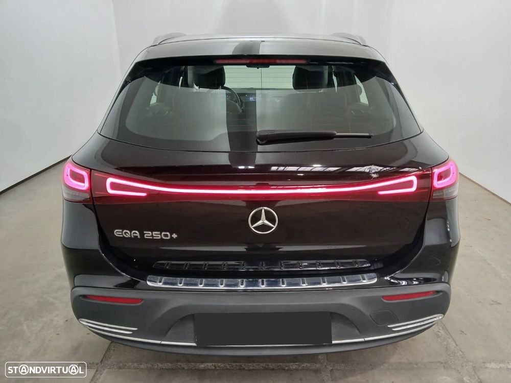 Mercedes-Benz EQA 250+ - 4
