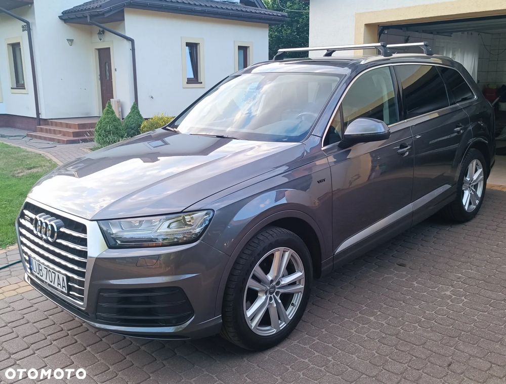 Audi Q7 - 1