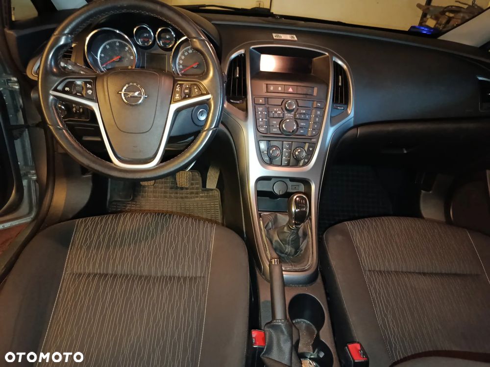 Opel Astra 1.7 CDTI Enjoy - 6