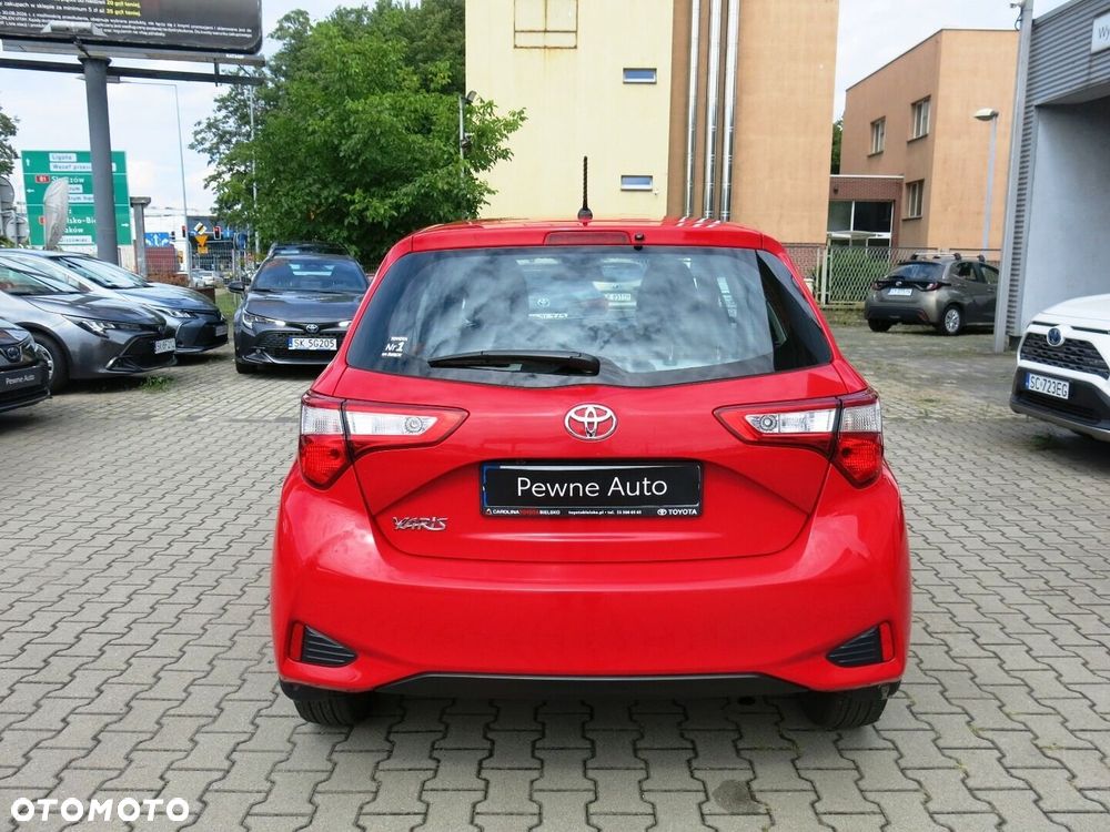 Toyota Yaris 1.5 Premium - 4