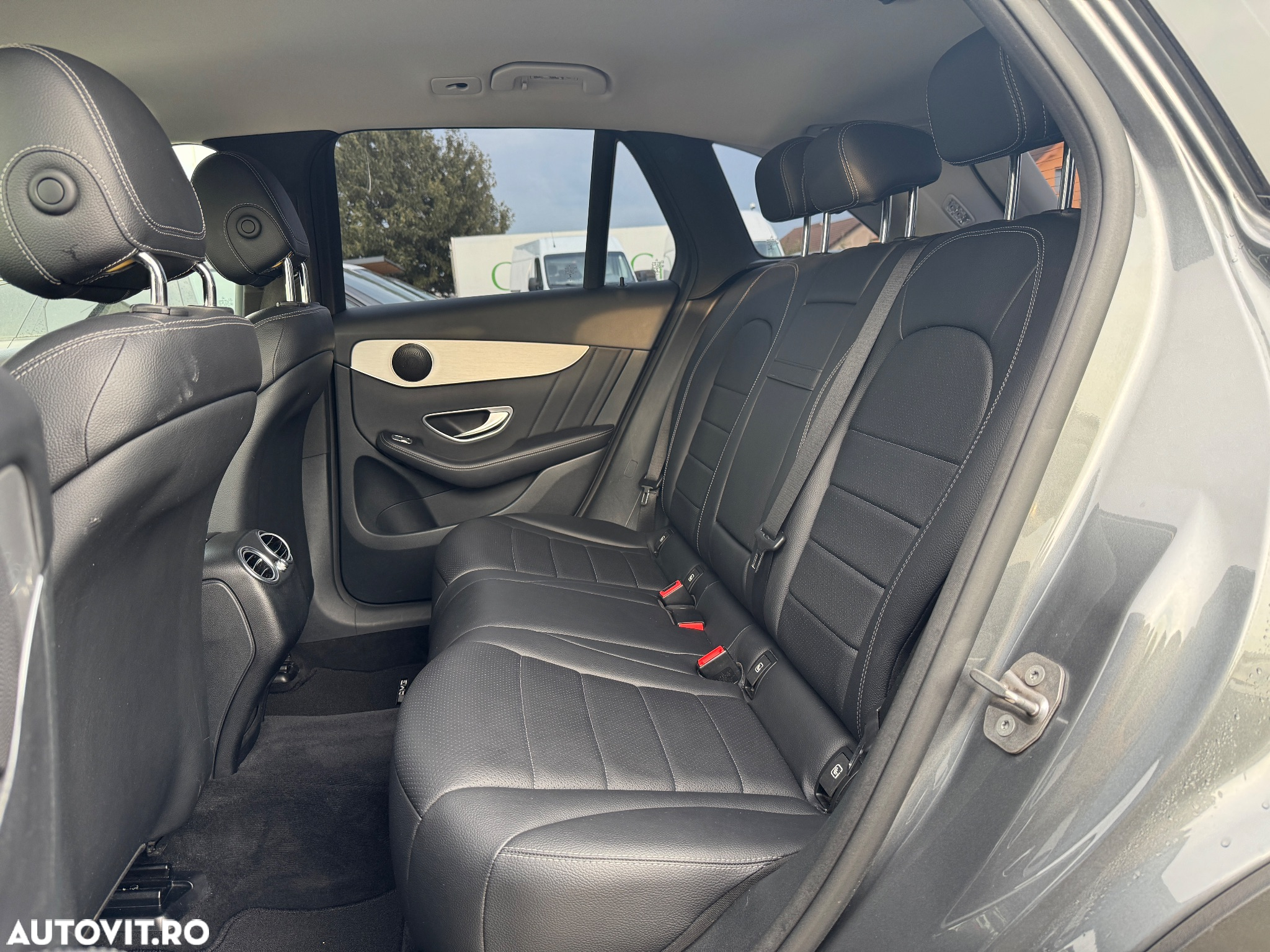 Mercedes-Benz GLC 250 d 4Matic 9G-TRONIC AMG Line - 20