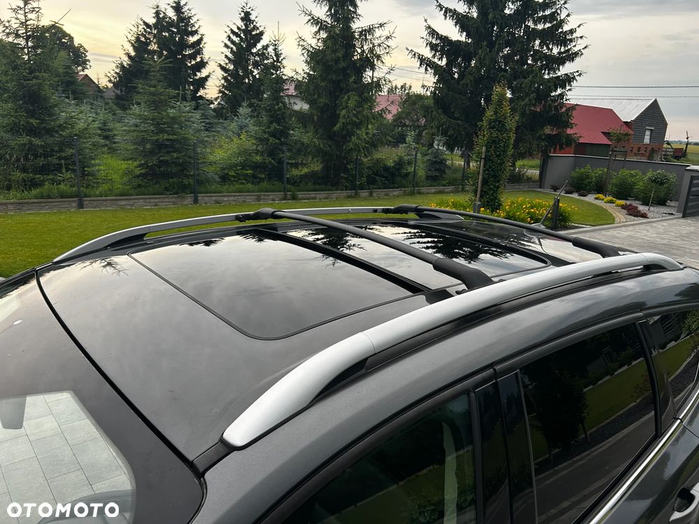 Ford Kuga - 12