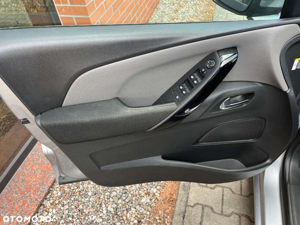 Citroën C4 Picasso PureTech 130 Stop&Start EAT6 SELECTION - 17