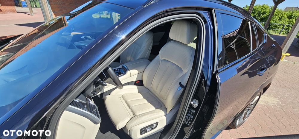 BMW X6 - 32