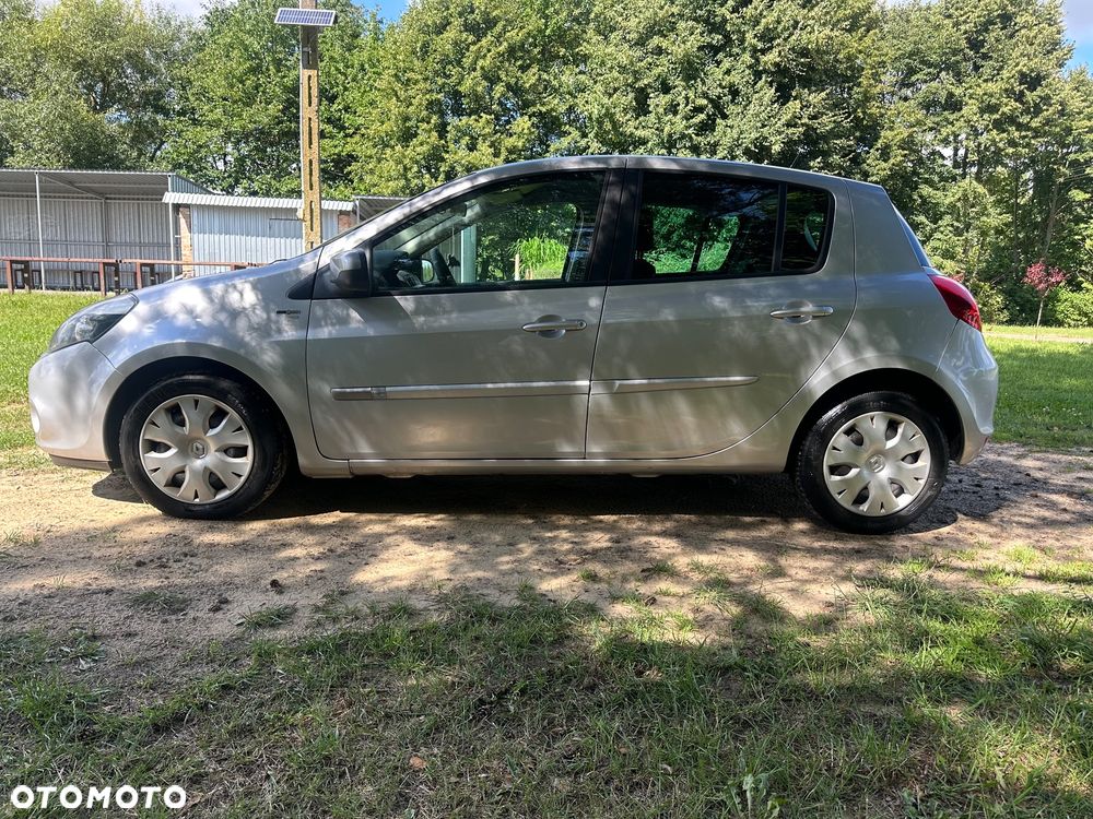 Renault Clio - 5