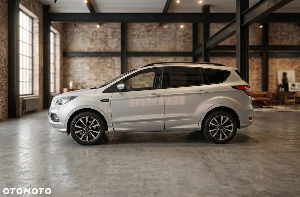 Ford Kuga 1.5 TDCi FWD ST-Line - 4