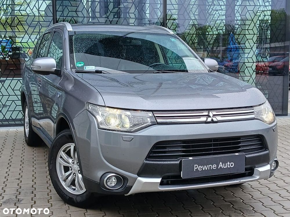 Mitsubishi Outlander - 10