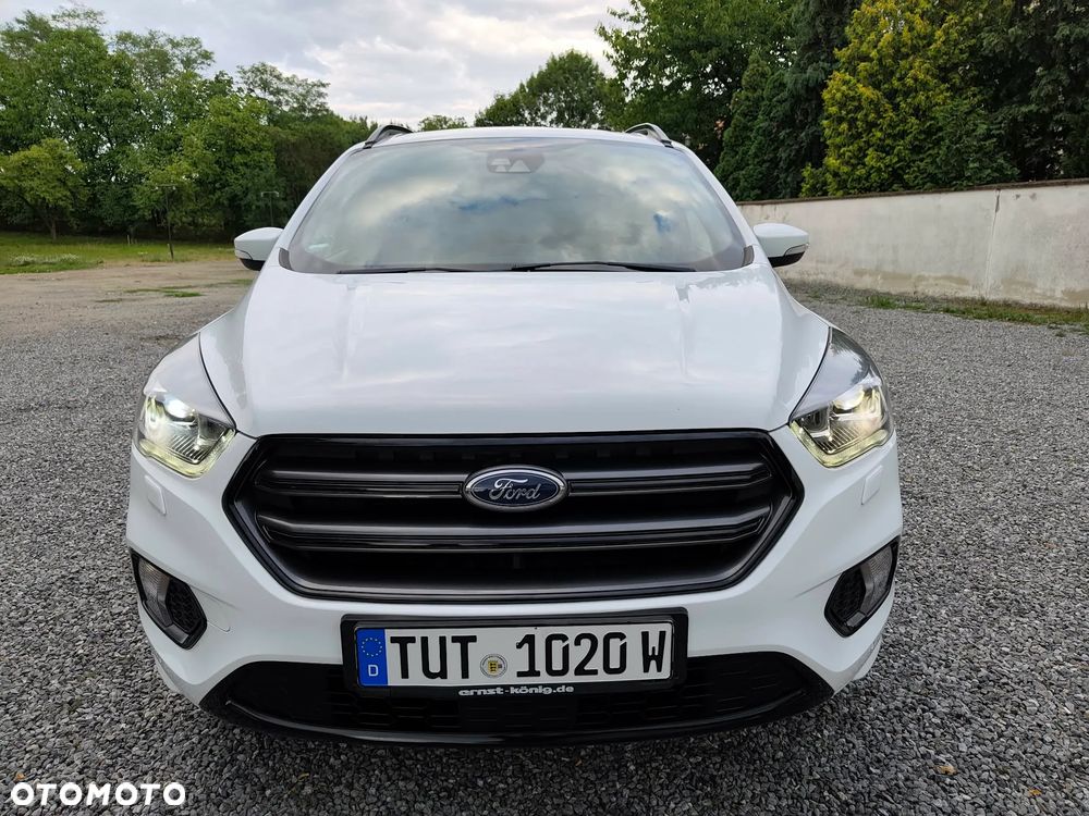 Ford Kuga 1.5 EcoBoost 2x4 ST-Line - 22