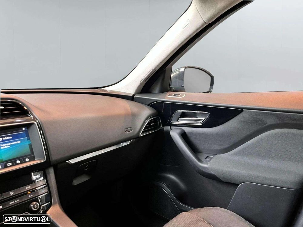 Jaguar F-Pace - 22