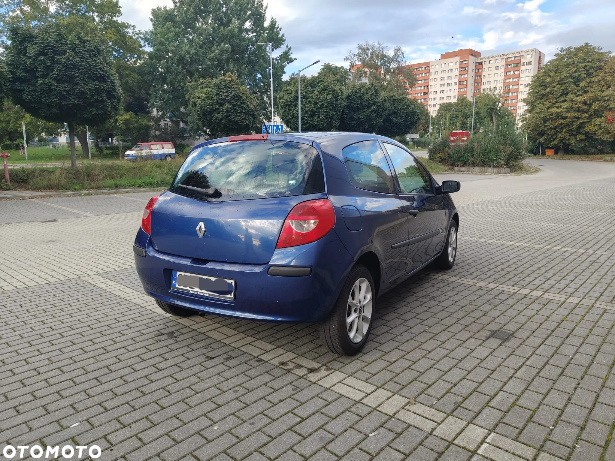 Renault Clio 1.2 16V 75 Collection - 5