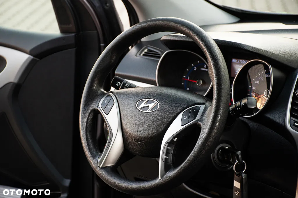 Hyundai i30 1.4 CRDi Style - 29