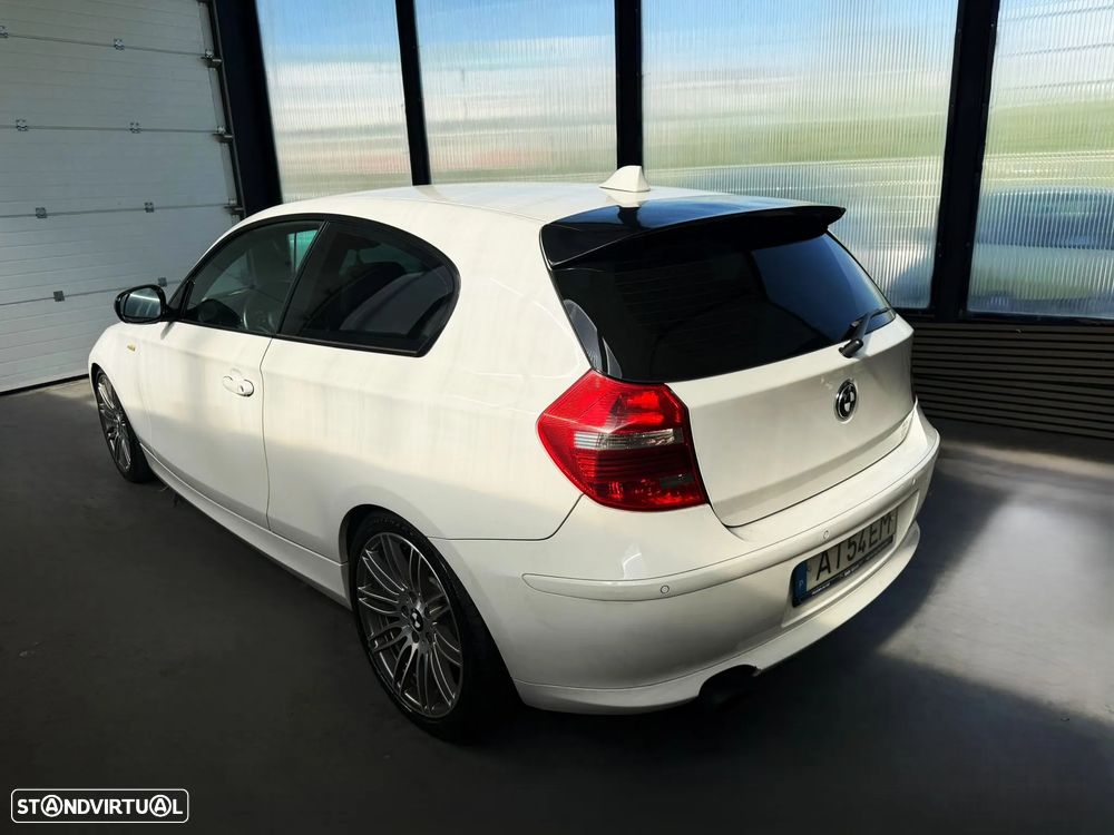 BMW 123 d DPF Aut. Edition Sport - 3