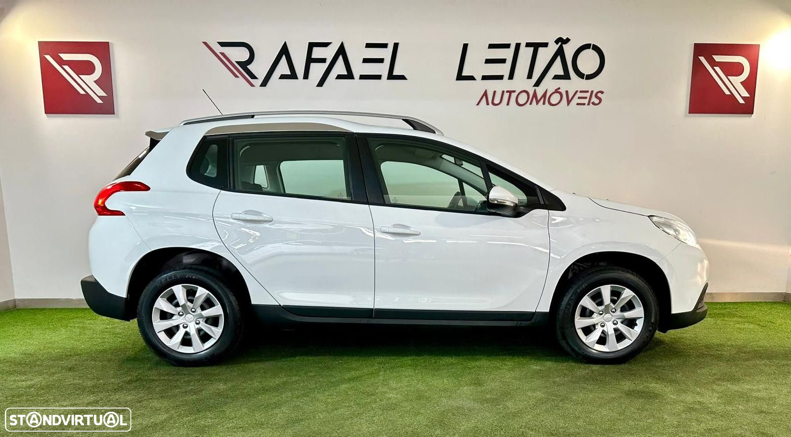 Peugeot 2008 1.2 VTi Access - 6