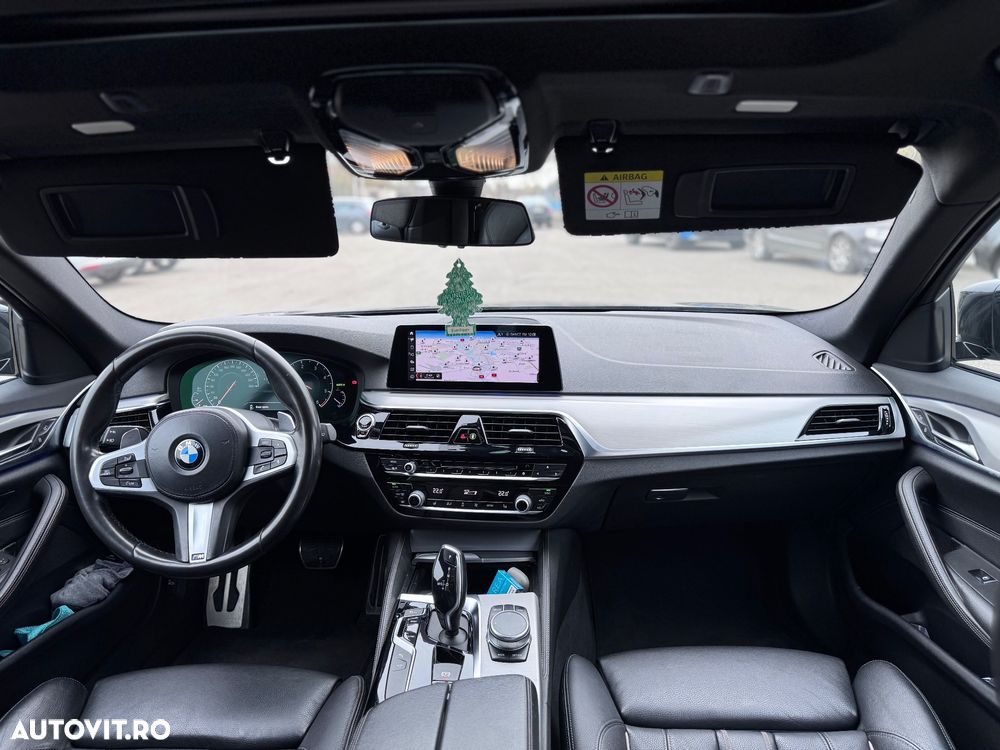 BMW Seria 5 520d Touring Aut. M Sport Edition - 7