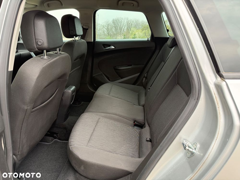 Opel Astra 1.4 T Enjoy - 13