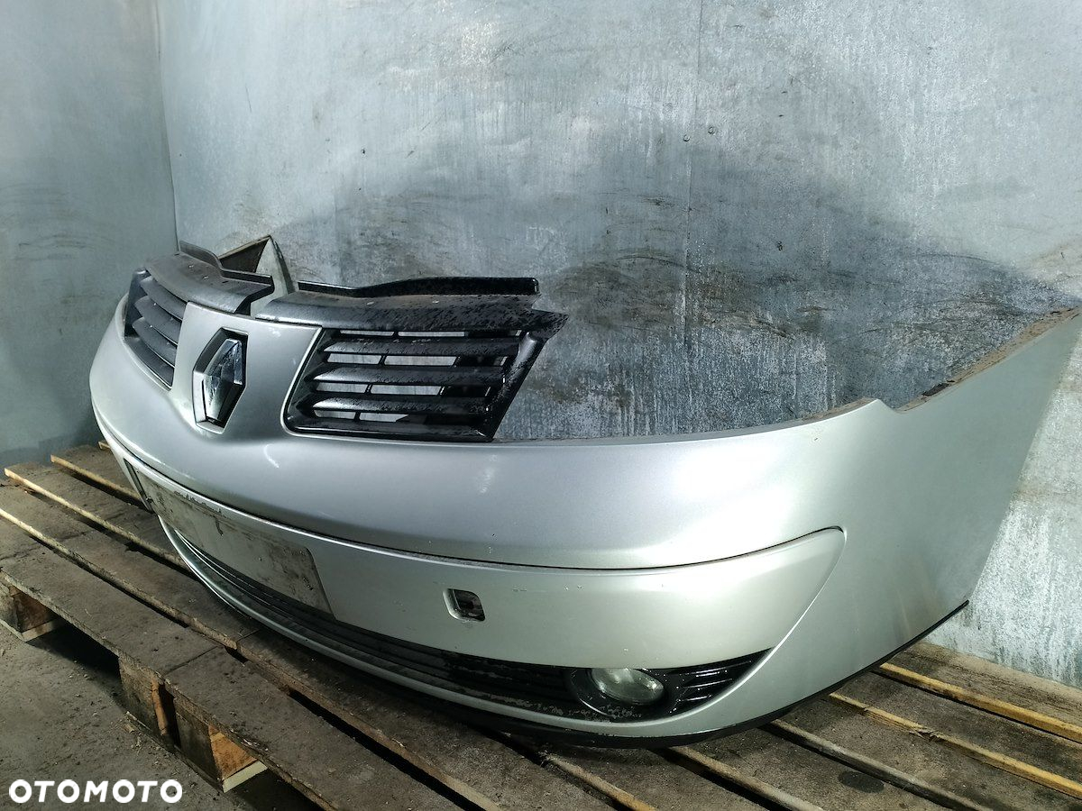 ZDERZAK PRZÓD RENAULT ESPACE IV ( 03-14 ) 1.9 DCI - 9