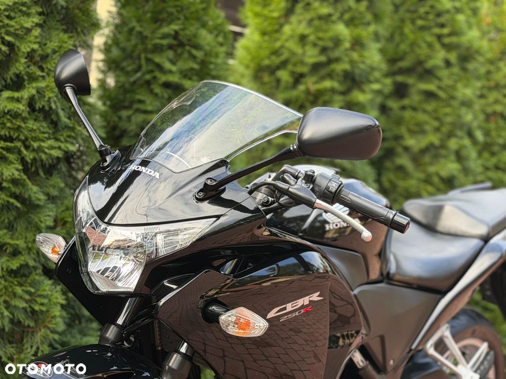 Honda CBR - 17