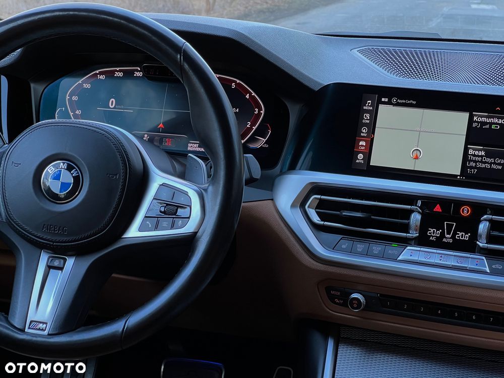 BMW Seria 3 330i xDrive M Sport - 10