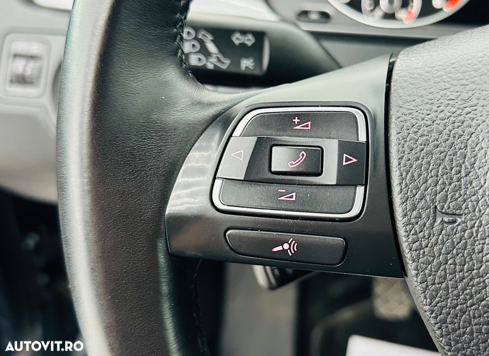 Volkswagen Passat - 20