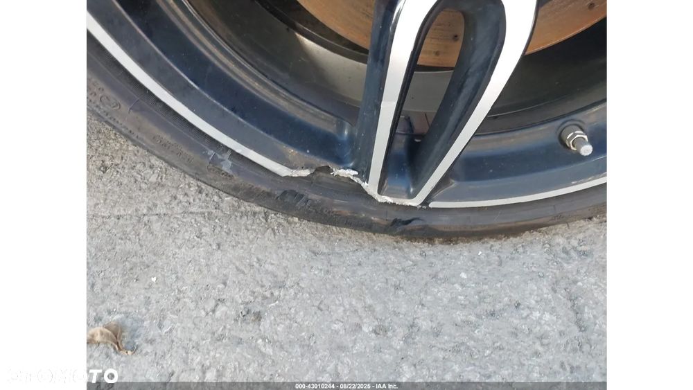 Mercedes-Benz CLA 250 4Matic 7G-DCT - 15