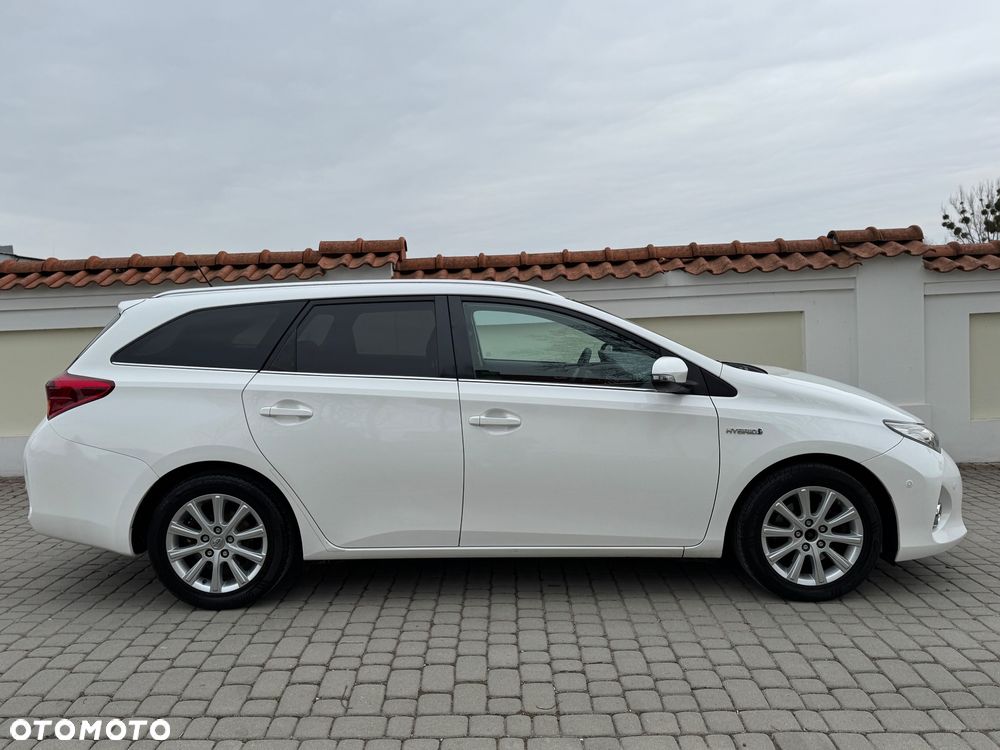 Toyota Auris 1.8 HSD Luna - 11