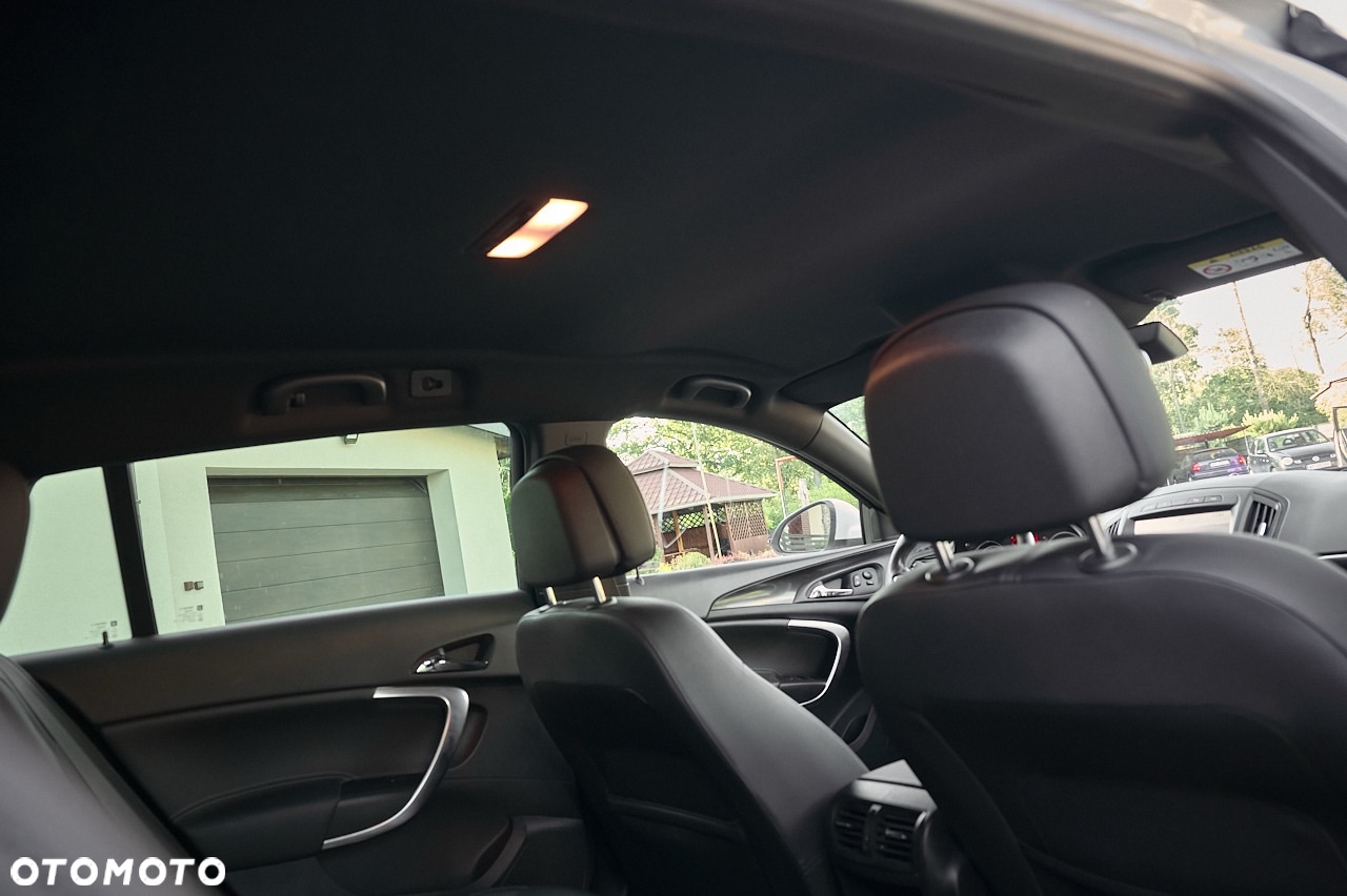 Opel Insignia - 32