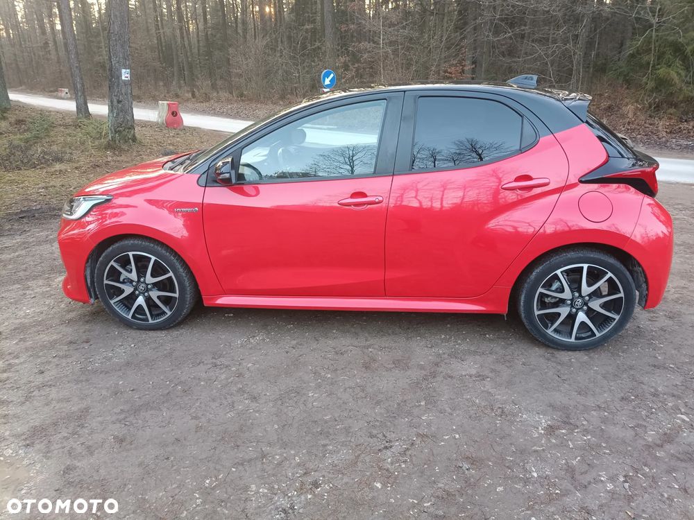 Toyota Yaris Hybrid 100 Premium - 7