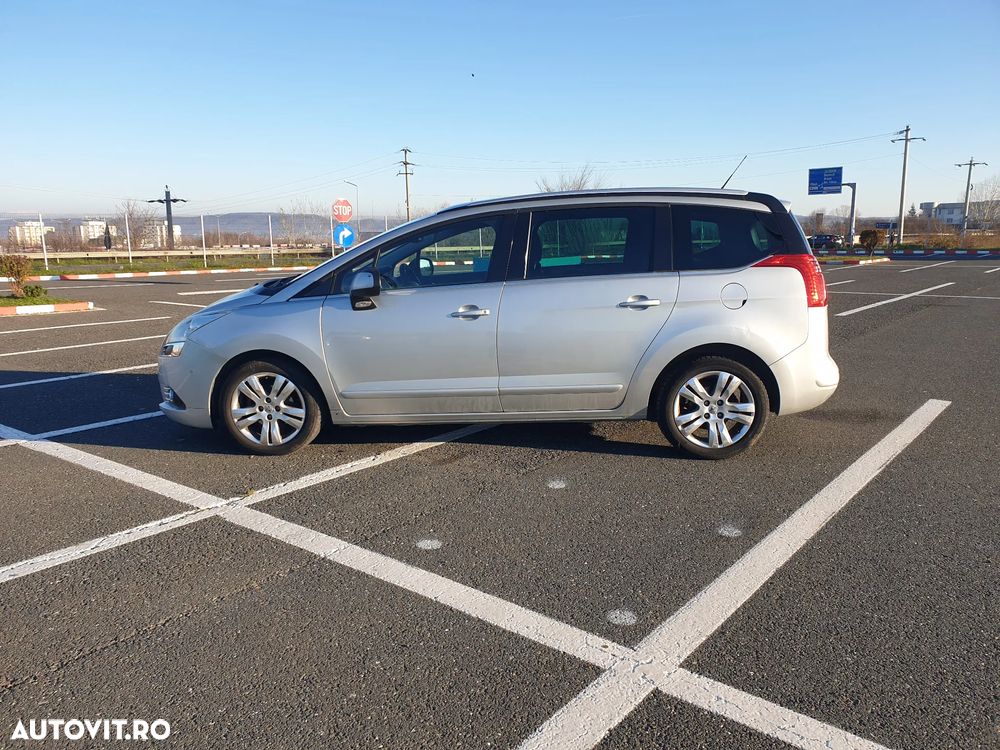 Peugeot 5008 1.6 HDI Confort Pack - 6