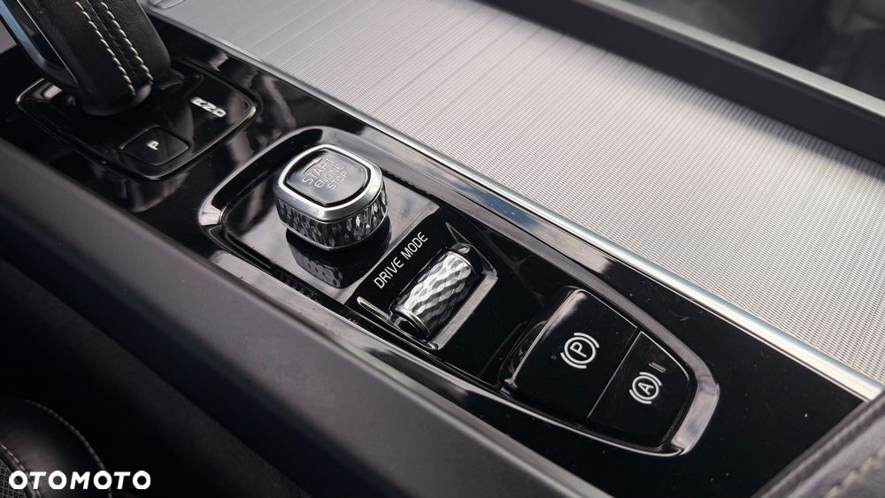 Volvo XC 60 B4 D AWD R-Design - 14