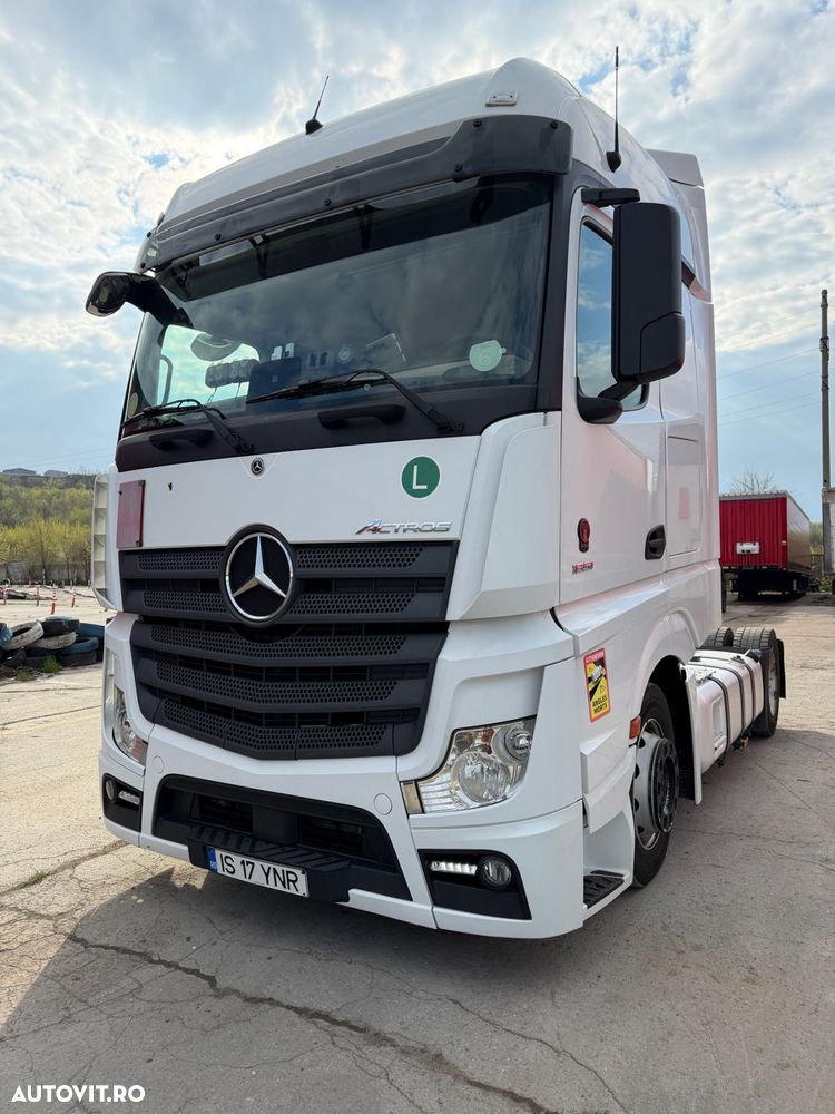 Mercedes-Benz Actros - 3