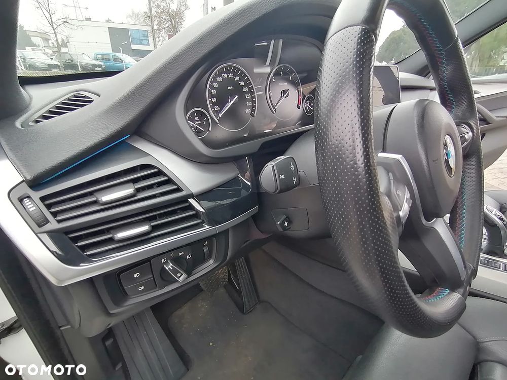 BMW X5 xDrive25d - 24