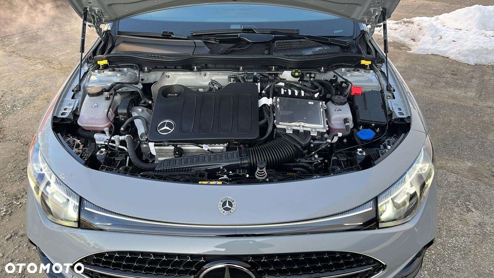 Mercedes-Benz CLA - 27