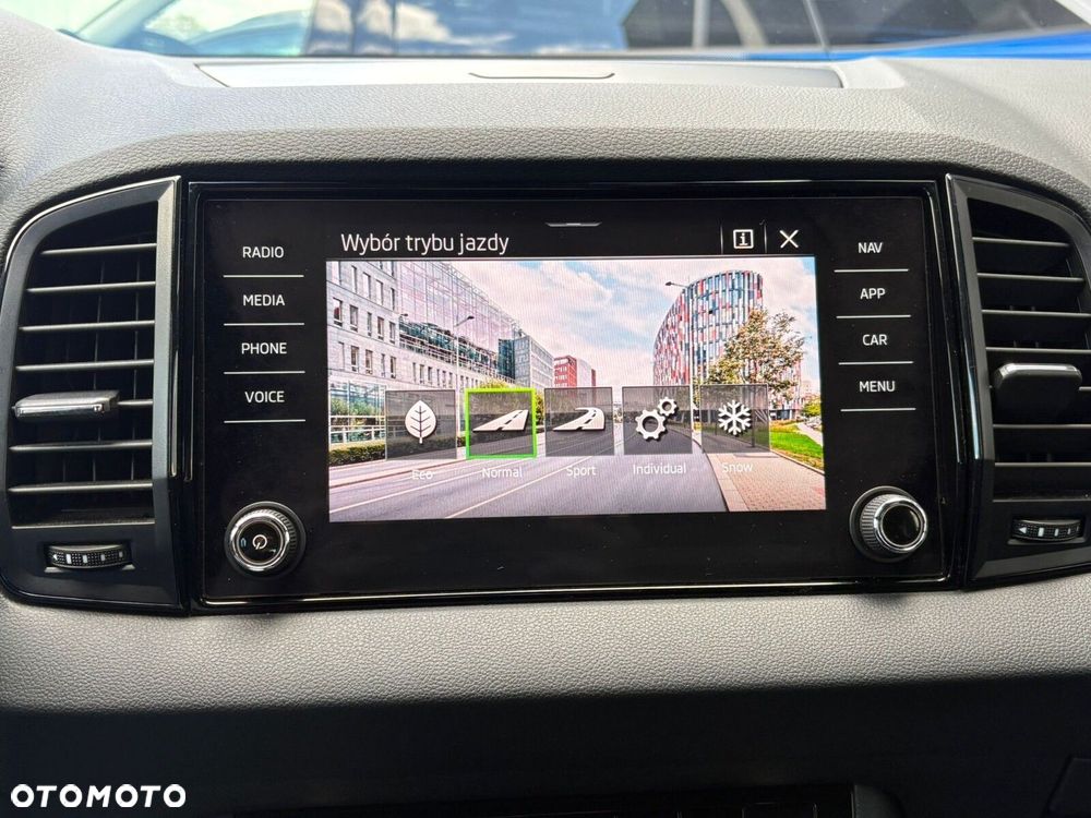 Skoda Karoq 2.0 TSI 4x4 Sportline DSG - 26