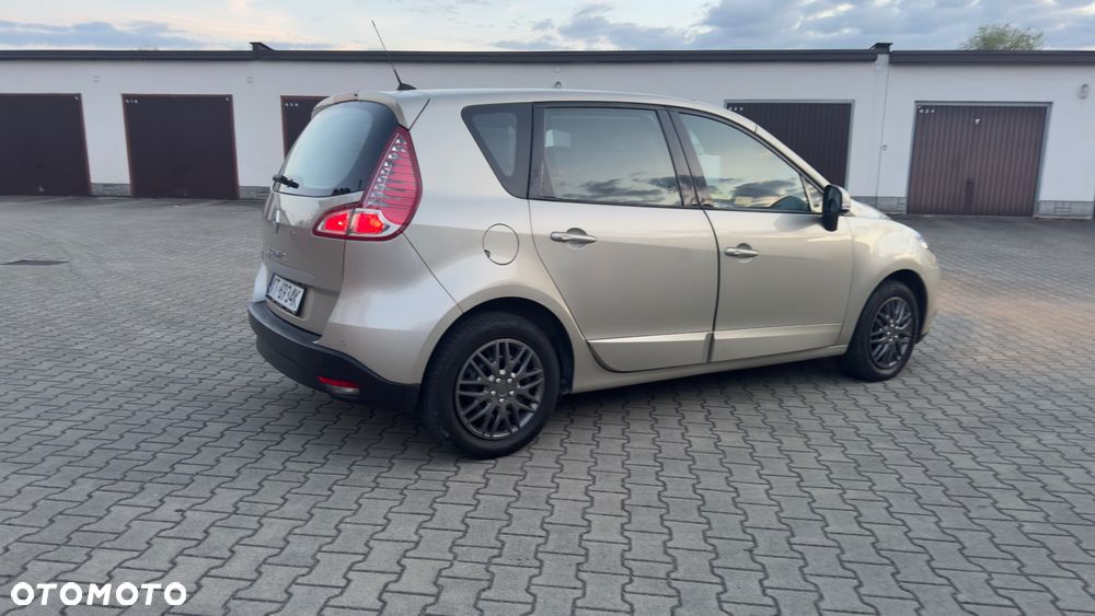 Renault Scenic 1.6 16V 110 Xmod Paris - 10