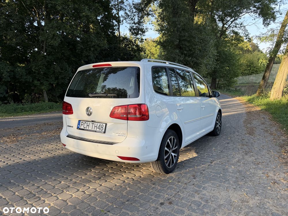 Volkswagen Touran - 3
