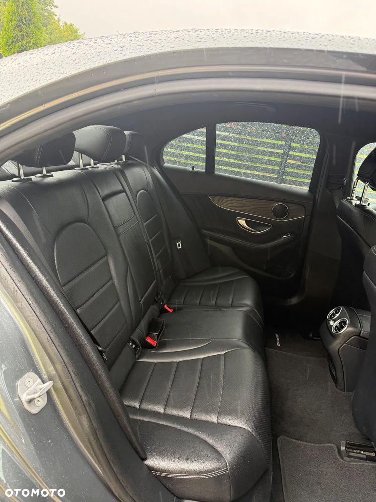 Mercedes-Benz Klasa C 200 4-Matic 9G-TRONIC - 15
