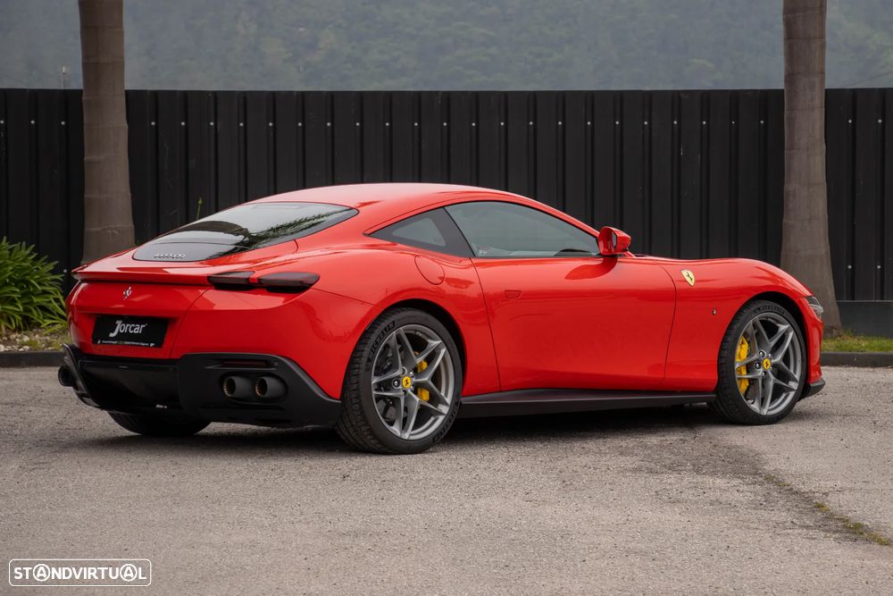 Ferrari Roma 3.9 Twin-Turbo V8 - 17