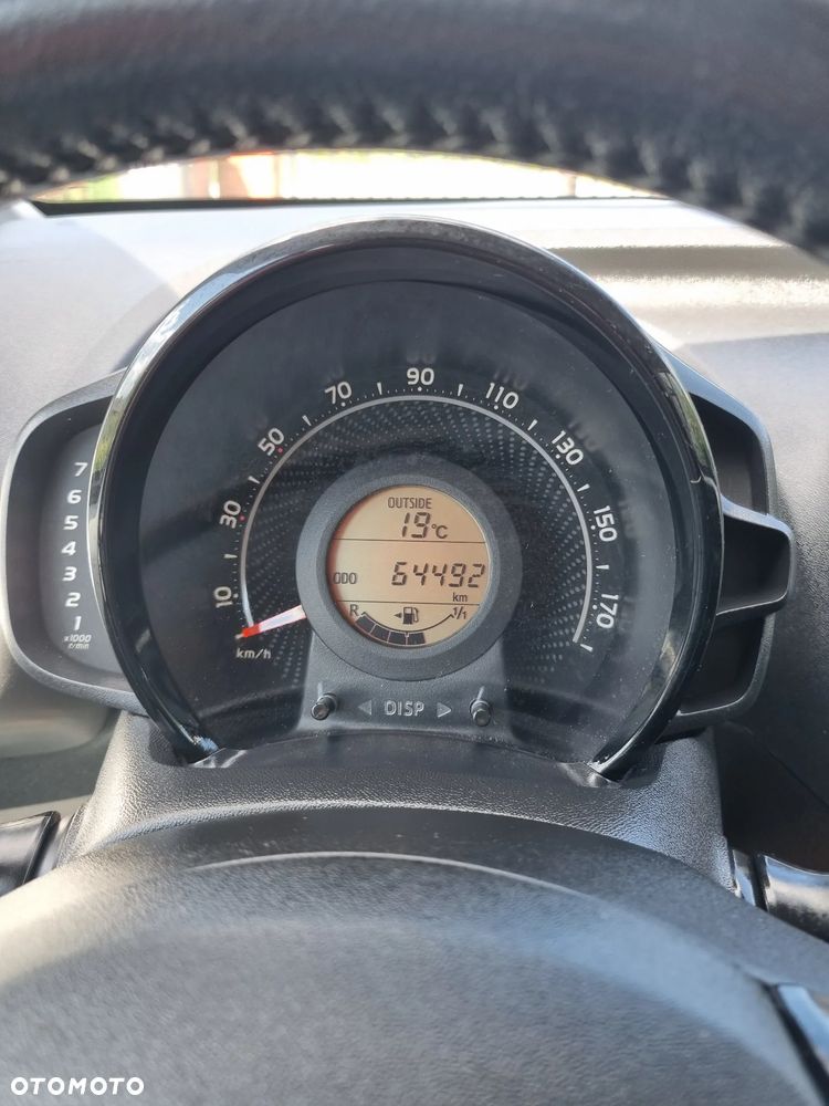 Toyota Aygo x-style - 10