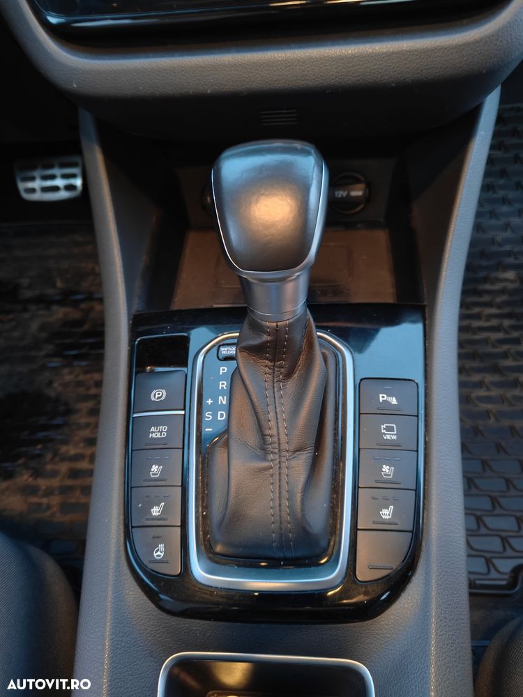 Hyundai IONIQ 141CP Exclusive - 17