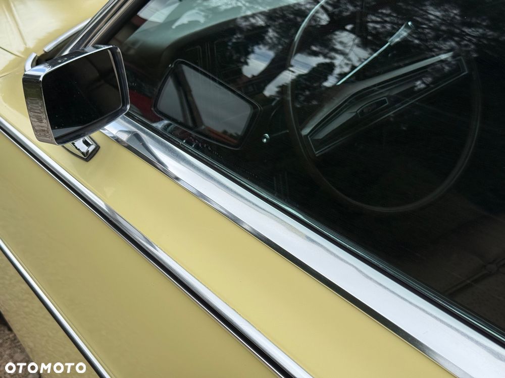 Mercury Marquis - 27