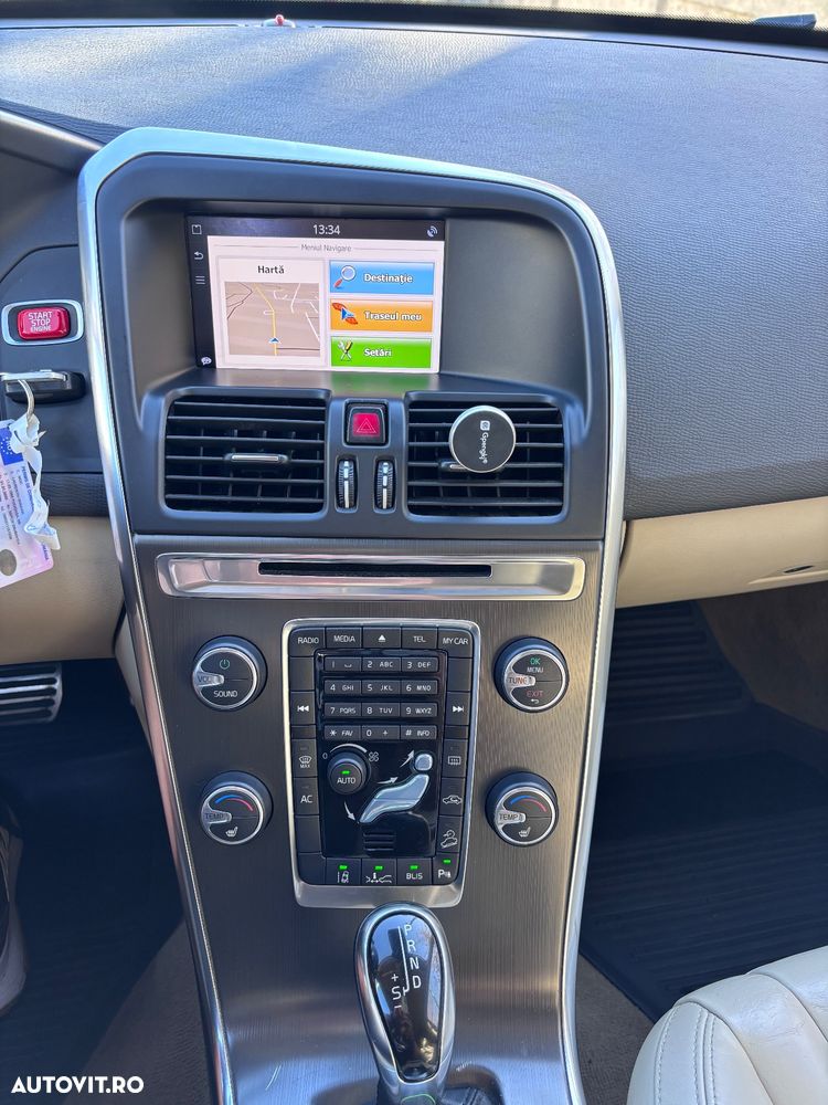 Volvo XC 60 D5 AWD Summum - 20