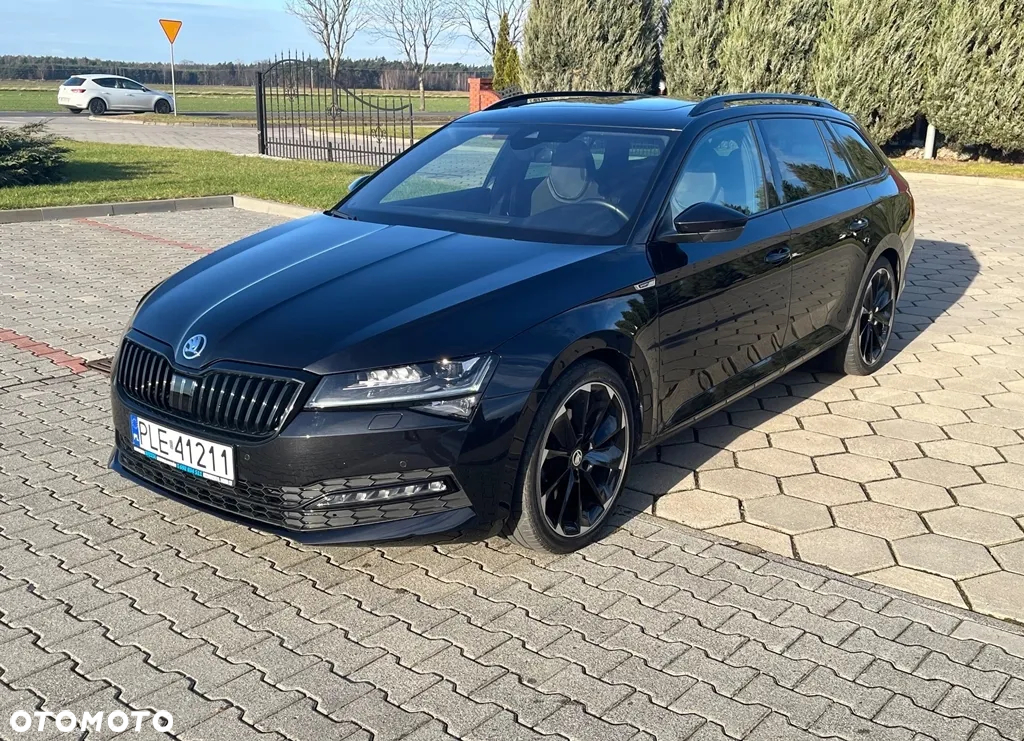 Skoda Superb 2.0 TDI SCR Sportline DSG - 2