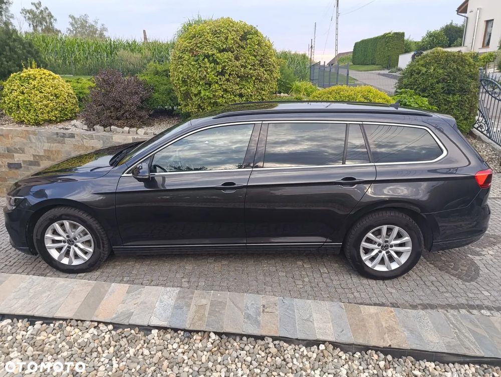 Volkswagen Passat 2.0 TDI SCR DSG Comfortline - 9
